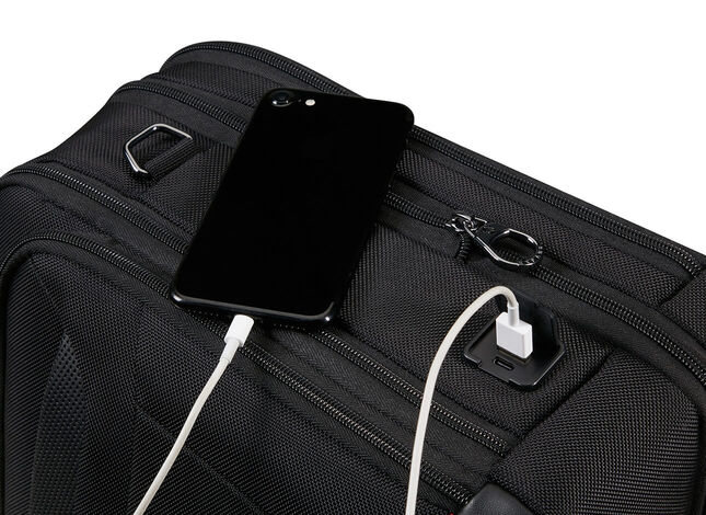 Kaksi integroitua USB-porttia
