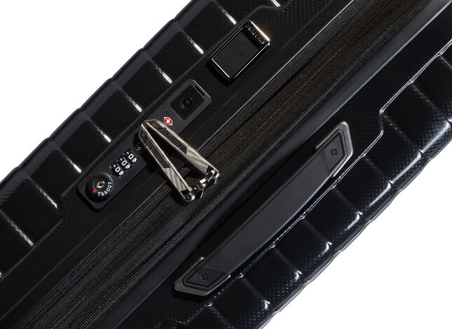 Käytännöllinen sisusta  ja laajennusosa