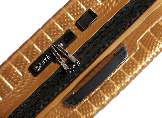 Käytännöllinen sisusta  ja laajennusosa