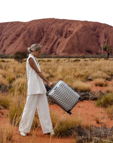 AINUTLAATUINEN PALVELUMALLI