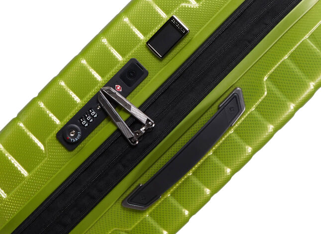 Käytännöllinen sisusta  ja laajennusosa