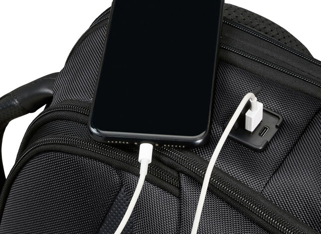 Kaksi integroitua USB-porttia