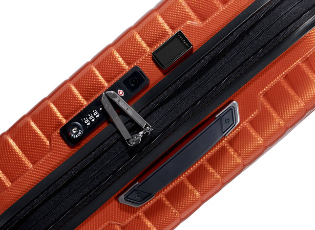 Käytännöllinen sisusta  ja laajennusosa