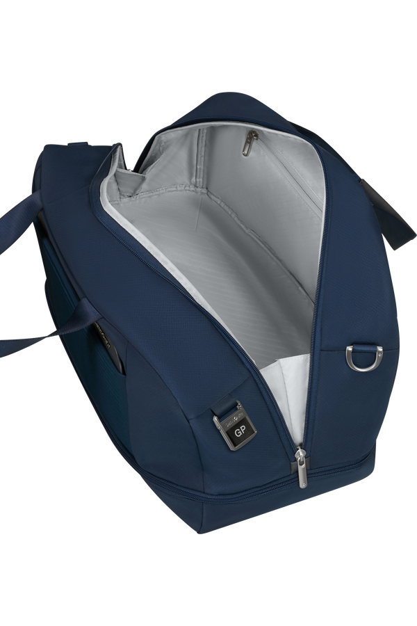 Samsonite Paralux Weekender Duffle  Midnight Navy Samsonite Paralux Weekender Duffle  Midnight Navy