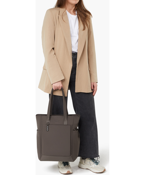 Essentis Olkalaukku 14.1" 40 x 28 x 16 cm | 0.9 kg