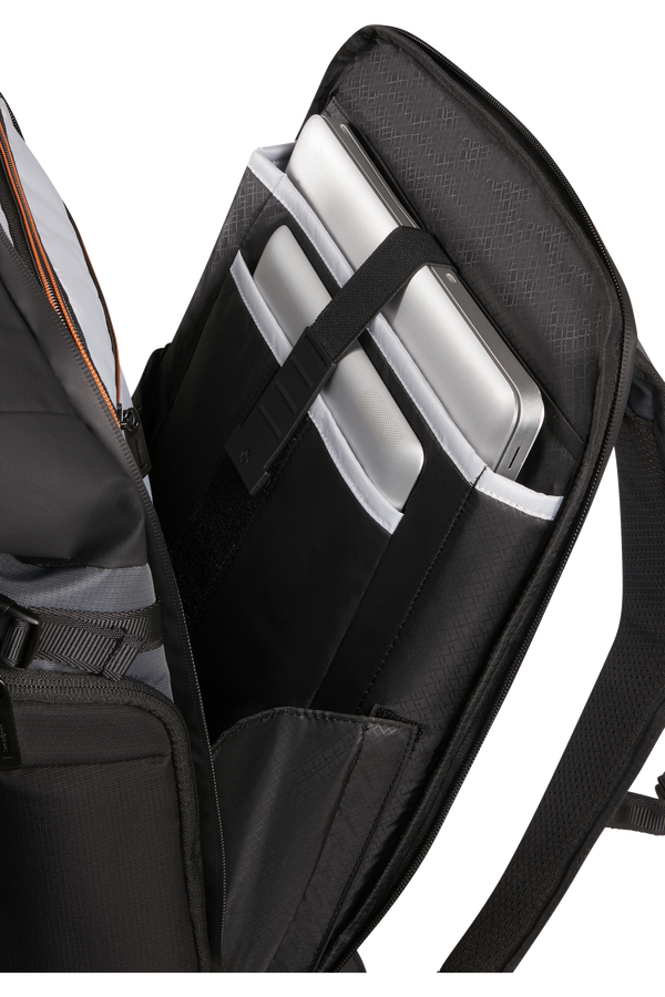 Biz2Go 2 Reppu 15.6"