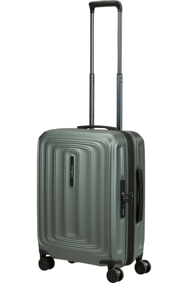 2Wander Nelipy&ouml;r&auml;inen laajennettava matkalaukku 55cm