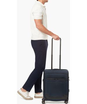 Pro-DLX 6 Nelipy&ouml;r&auml;inen laajennettava matkalaukku 55cm 55 x 40 x 23/28 cm | 3.2 kg | Samsonite Pro-DLX 6 Spinner Expandable 55cm  Blue