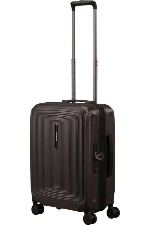 2Wander Nelipy&ouml;r&auml;inen laajennettava matkalaukku 55cm