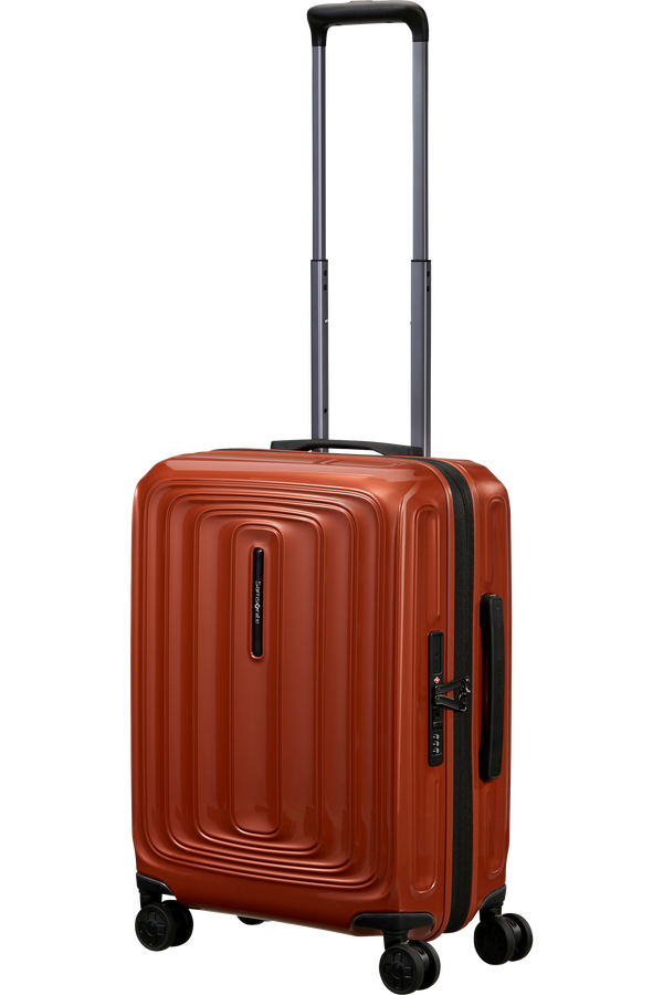 2Wander Nelipy&ouml;r&auml;inen laajennettava matkalaukku 55cm