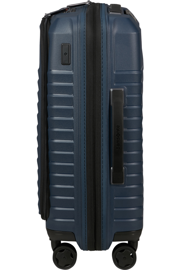 Intuo Nelipy&ouml;r&auml;inen matkalaukku 55cm easy access