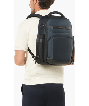 Pro-DLX 6 Reppu 15.6" 43 x 30 x 15 cm | 1.2 kg