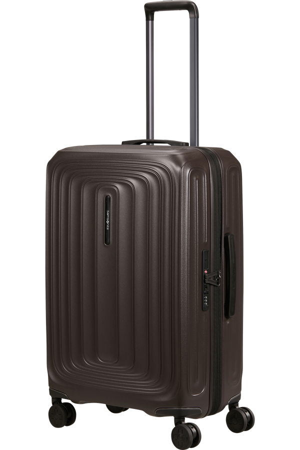 2Wander Nelipy&ouml;r&auml;inen laajennettava matkalaukku 69cm