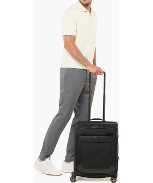 Pro-DLX 6 Nelipyöräinen laajennettava matkalaukku 55cm 55 x 40 x 23/28 cm | 3.2 kg